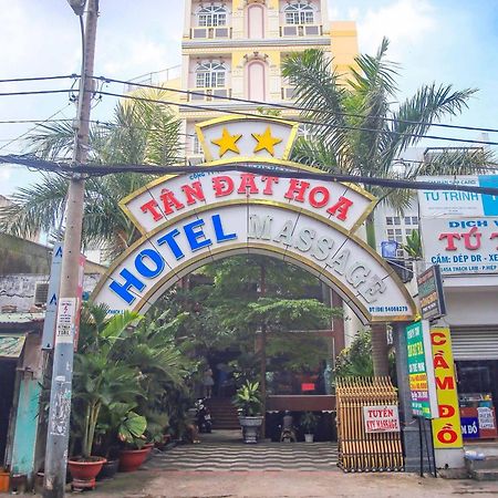 Tan Dat Hoa Hotel & Massage Bandar Ho Chi Minh Luaran gambar