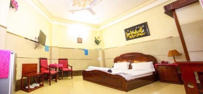 Tan Dat Hoa Hotel & Massage Bandar Ho Chi Minh Luaran gambar