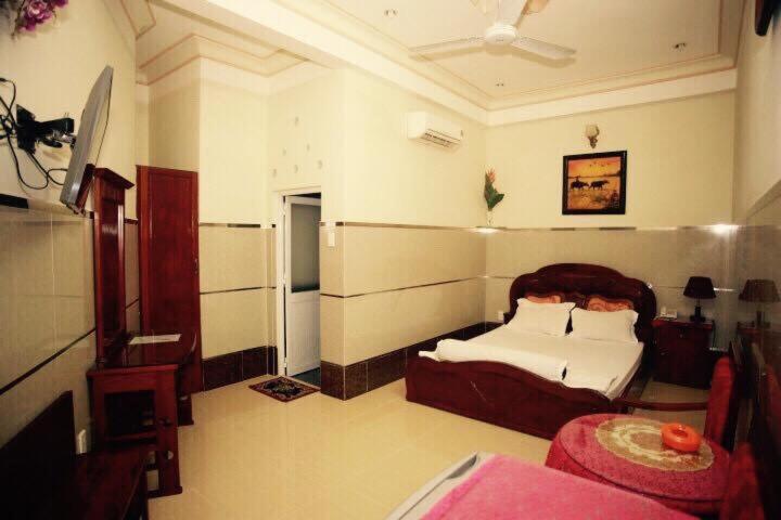 Tan Dat Hoa Hotel & Massage Bandar Ho Chi Minh Luaran gambar