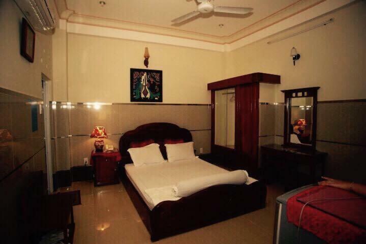 Tan Dat Hoa Hotel & Massage Bandar Ho Chi Minh Luaran gambar