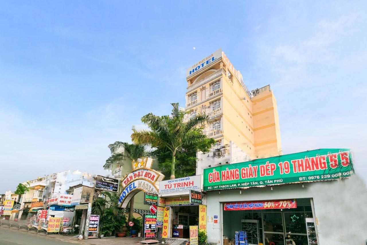 Tan Dat Hoa Hotel & Massage Bandar Ho Chi Minh Luaran gambar