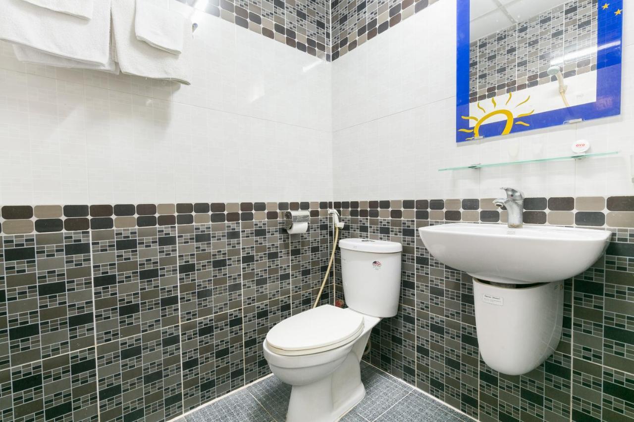Tan Dat Hoa Hotel & Massage Bandar Ho Chi Minh Luaran gambar