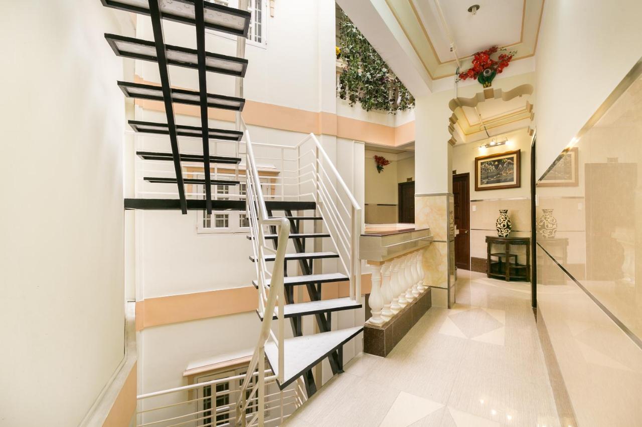 Tan Dat Hoa Hotel & Massage Bandar Ho Chi Minh Luaran gambar